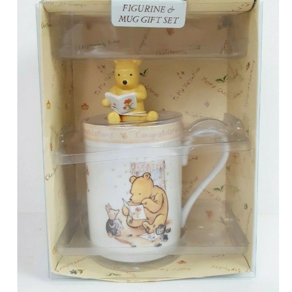 Royal Doulton Classic Winnie the Pooh Figurine & Mug Gift Set New in box